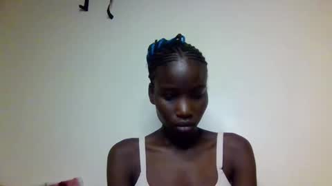 sexy_petittie online show from 10/13/25, 06:24