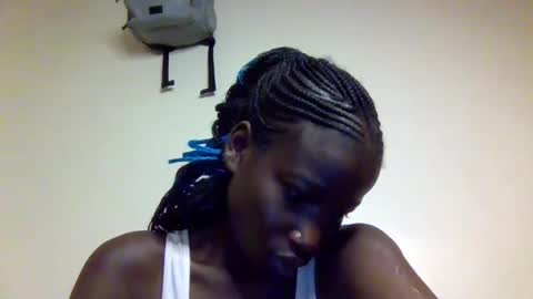 sexy_petittie online show from 10/18/25, 02:58