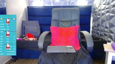 karoline online show from 12/03/25, 04:09