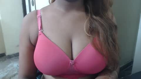 Snapshot of sexy_soniya chatting on 09/26/25, 07:01 Soniya online show from 09/26/25, 07:01