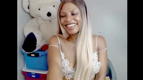 Snapshot of sexy_sophya chatting on 02/21/26, 10:49 sophia online show from 02/21/26, 10:49