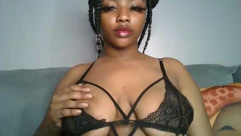 Snapshot of sexy_sweetcandy chatting on 12/25/24, 12:26 sexy sweetcandy online show from 12/25/24, 12:26