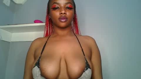 Snapshot of sexy_sweetcandy chatting on 02/14/25, 08:37 sexy sweetcandy online show from 02/14/25, 08:37