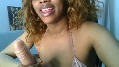Snapshot of sexy_sweetcandy chatting on 09/13/25, 05:07 sexy sweetcandy online show from 09/13/25, 05:07