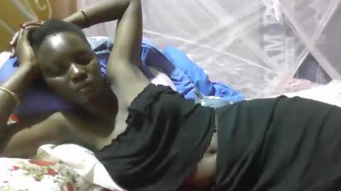 Snapshot of sexy_titz chatting on 09/16/25, 07:15 sexy_titz online show from 09/16/25, 07:15