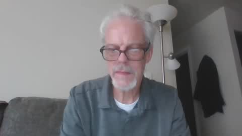 Snapshot of sexy_white_daddy chatting on 02/21/25, 11:32 Daddy online show from 02/21/25, 11:32