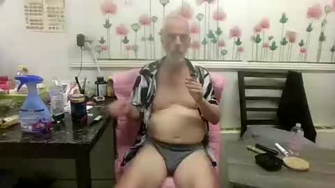 Daddy online show from 04/25/26, 08:28