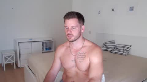 Snapshot of sexyandmarried chatting on 01/31/25, 12:07 sexyandmarried online show from 01/31/25, 12:07
