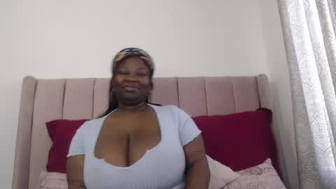 Snapshot of sexyangiexx chatting on 06/14/26, 08:49 Angie online show from 06/14/26, 08:49
