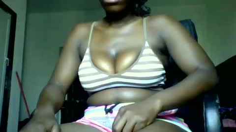 Snapshot of sexyannx chatting on 10/21/25, 07:42 sexyannx online show from 10/21/25, 07:42