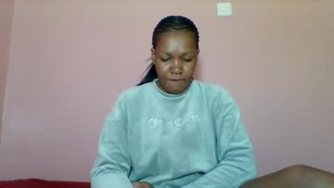 Snapshot of sexyapple2002 chatting on 09/19/25, 08:49 sexyapple2002 online show from 09/19/25, 08:49