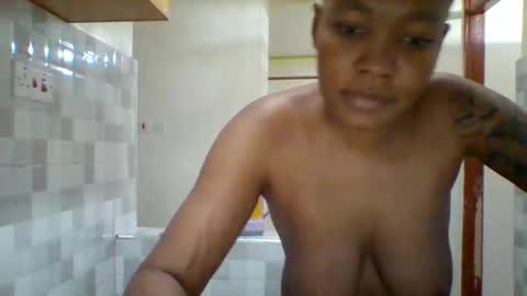 sexyapple2002 online show from 04/05/26, 07:22