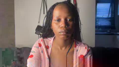 Snapshot of sexyasszeeee chatting on 04/25/26, 03:20 sexyasszeeee online show from 04/25/26, 03:20