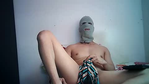 Snapshot of sexyatrevidoo chatting on 01/17/25, 12:42 SesyMen online show from 01/17/25, 12:42