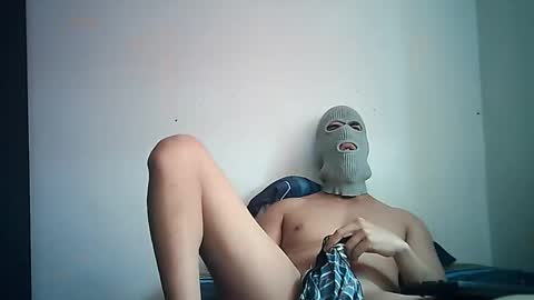 Snapshot of sexyatrevidoo chatting on 02/03/25, 12:25 SesyMen online show from 02/03/25, 12:25