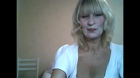 Snapshot of sexybabyforyou chatting on 10/15/25, 10:48 sexybabyforyou online show from 10/15/25, 10:48