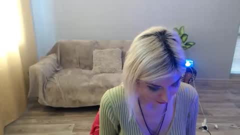 sexybeatriice online show from 04/23/26, 06:47