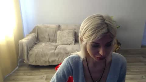 Snapshot of sexybeatriice chatting on 04/25/26, 06:27 sexybeatriice online show from 04/25/26, 06:27