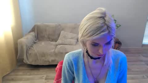 Snapshot of sexybeatriice chatting on 04/27/26, 07:39 sexybeatriice online show from 04/27/26, 07:39