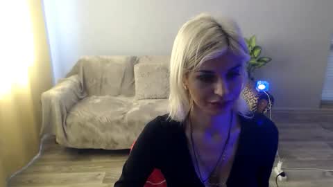Snapshot of sexybeatriice chatting on 05/10/26, 06:18 sexybeatriice online show from 05/10/26, 06:18