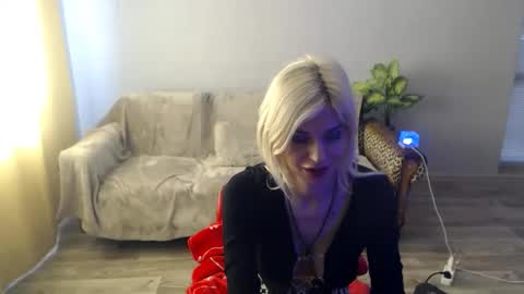Snapshot of sexybeatriice chatting on 05/13/26, 07:06 sexybeatriice online show from 05/13/26, 07:06