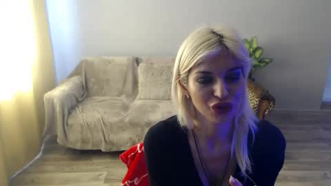 Snapshot of sexybeatriice chatting on 05/16/26, 06:32 sexybeatriice online show from 05/16/26, 06:32