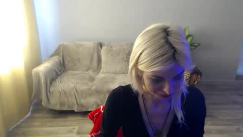 Snapshot of sexybeatriice chatting on 05/16/26, 06:54 sexybeatriice online show from 05/16/26, 06:54