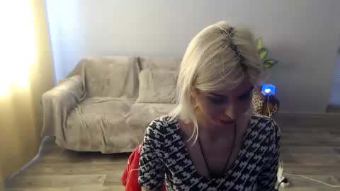 Snapshot of sexybeatriice chatting on 05/19/26, 06:20 sexybeatriice online show from 05/19/26, 06:20