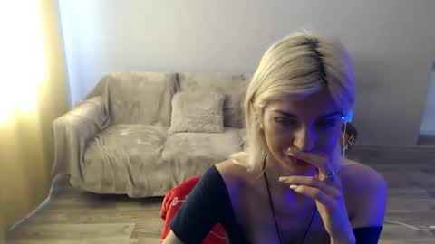 Snapshot of sexybeatriice chatting on 05/21/26, 06:31 sexybeatriice online show from 05/21/26, 06:31