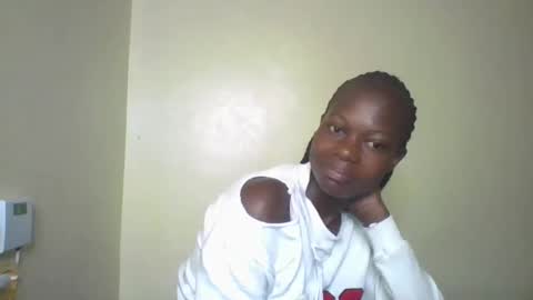 Sexybilha483 online show from 03/05/25, 12:38