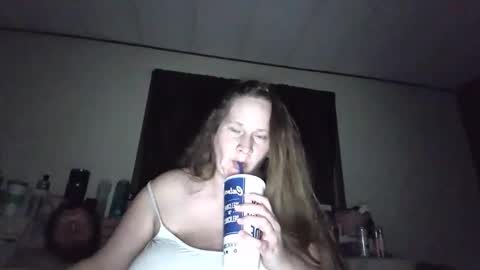 Snapshot of sexybitch9214 chatting on 01/14/25, 04:04 Etowngirl14 online show from 01/14/25, 04:04