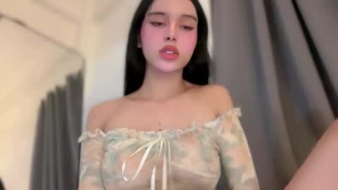 Snapshot of sexybite1 chatting on 05/25/26, 11:05 Seraphina Blaze online show from 05/25/26, 11:05
