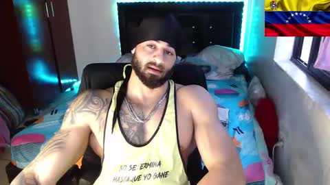 Snapshot of sexybody3224 chatting on 01/29/25, 10:43 said online show from 01/29/25, 10:43