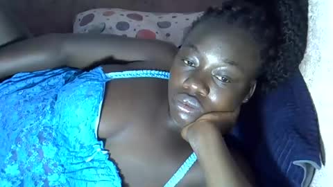 sexyboot279247 online show from 07/06/26, 12:13