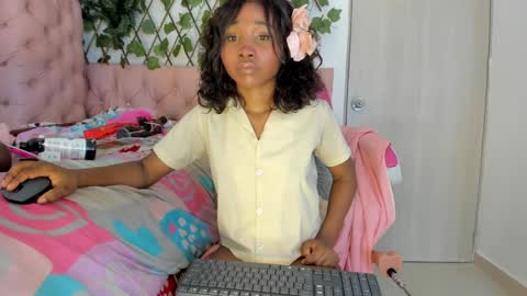 sofia online show from 01/14/25, 07:48