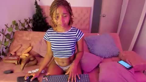 sofia online show from 11/28/25, 12:52