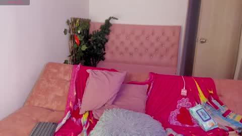 sofia online show from 02/19/26, 12:12