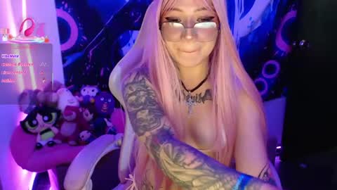 Snapshot of sexycarriie chatting on 07/07/26, 02:25 Carrie online show from 07/07/26, 02:25