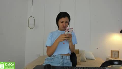 Snapshot of sexychanell_18 chatting on 02/17/25, 12:48 chanell and yina online show from 02/17/25, 12:48