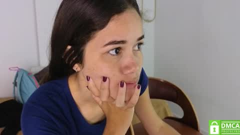 Snapshot of sexychanell_18 chatting on 09/29/25, 12:43 chanell and yina online show from 09/29/25, 12:43