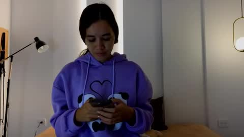 chanell and yina online show from 04/18/26, 01:37