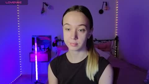 Snapshot of sexycocobutt chatting on 10/31/25, 08:04 Sophia online show from 10/31/25, 08:04