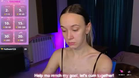 Snapshot of sexycocobutt chatting on 11/13/25, 08:02 Sophia online show from 11/13/25, 08:02