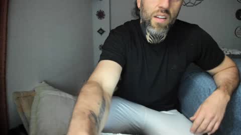 Snapshot of sexycolombian2022 chatting on 01/05/25, 12:10 Antonioylola online show from 01/05/25, 12:10