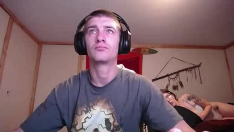 Austin and Megan online show from 11/04/25, 05:12