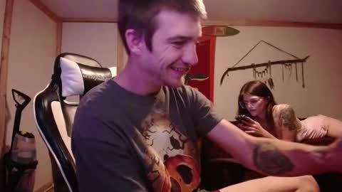 Austin and Megan online show from 11/23/25, 04:01