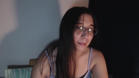 Snapshot of sexycoralinne69 chatting on 02/08/25, 05:08 Coralinne online show from 02/08/25, 05:08