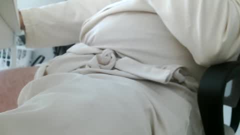 Snapshot of sexycouplextreme chatting on 01/28/25, 07:00 Sexycouplextreme online show from 01/28/25, 07:00