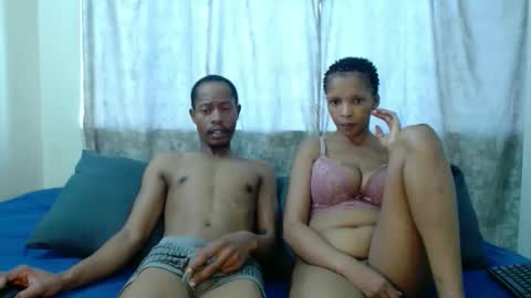 sexycouplexx01 online show from 05/04/26, 06:31