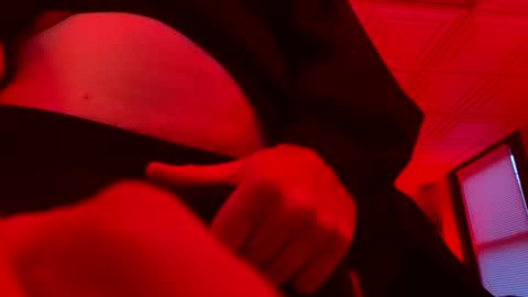 Snapshot of sexydad1108 chatting on 10/15/25, 11:21 sexydad1108 online show from 10/15/25, 11:21